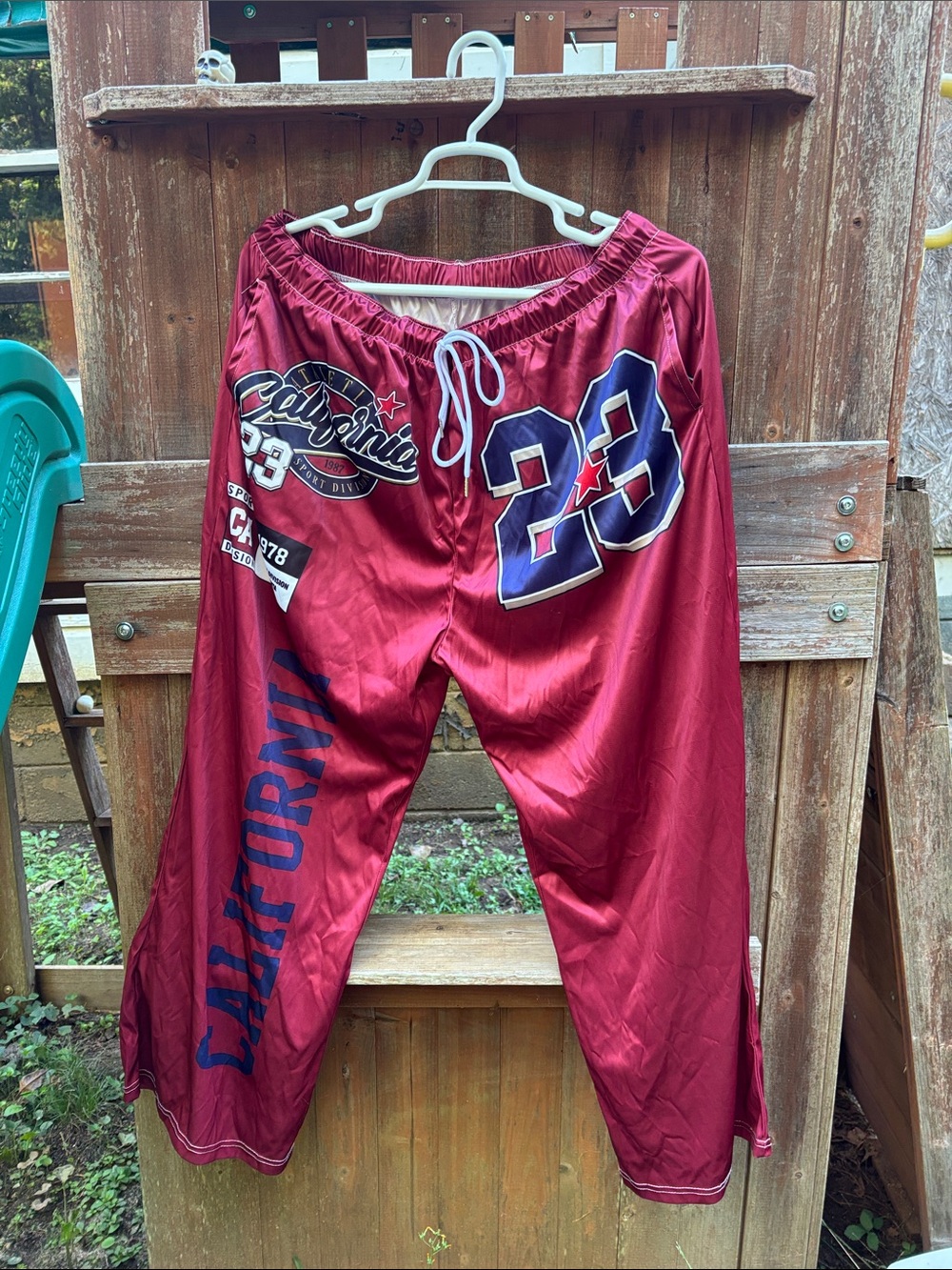 MENS RED PANTS SIZE 4XL NEW WITH OUT TAGS